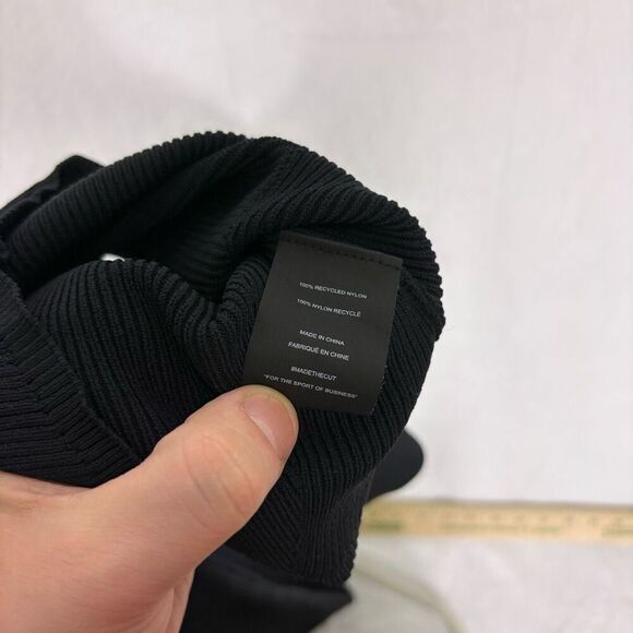 Cuts Black Ribbed Scoop Neck Cropped Long Sleeve Top Size Small - Picture 9 of 9